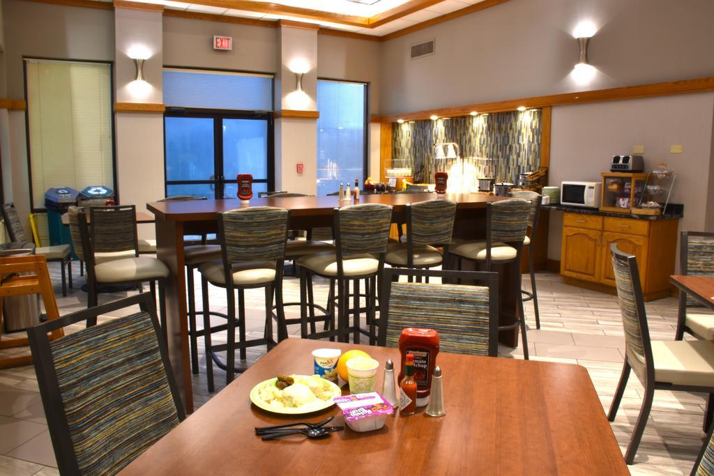 Greenstay Hotel & Suites Central Springfield Exterior foto